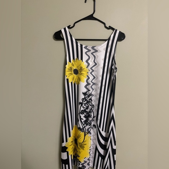 Tango Mango Flower Print A Line Sleeveless Dress Size Medium Vibrant Maximalist - Picture 3 of 8